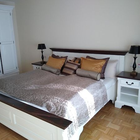 Residenz Am Dom Boardinghouse Apartments Cologne Room photo