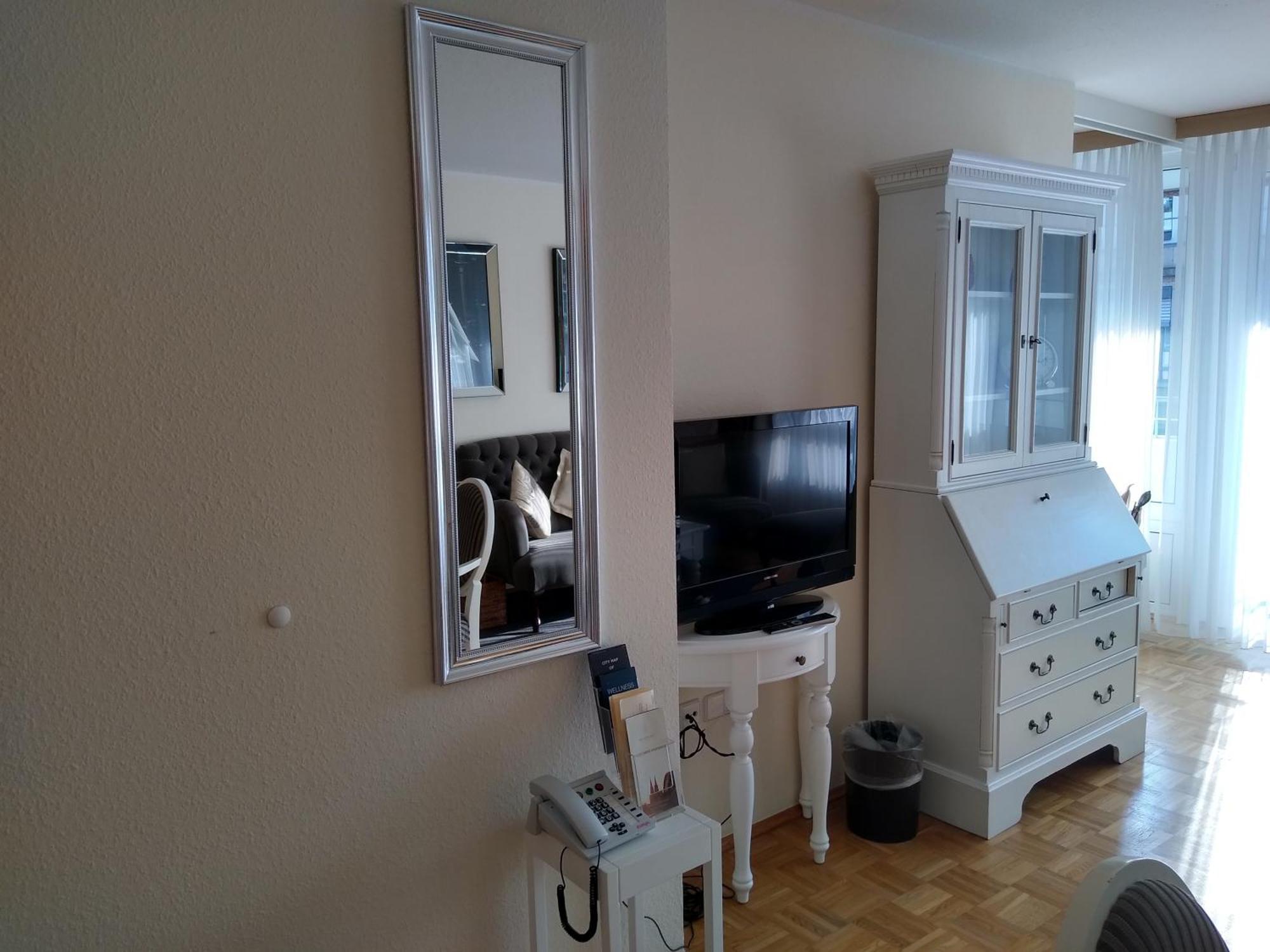 Residenz Am Dom Boardinghouse Apartments Cologne Room photo