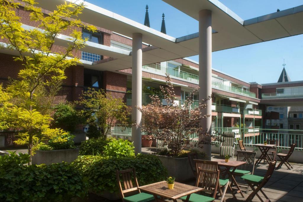 Residenz Am Dom Boardinghouse Apartments Cologne Exterior photo
